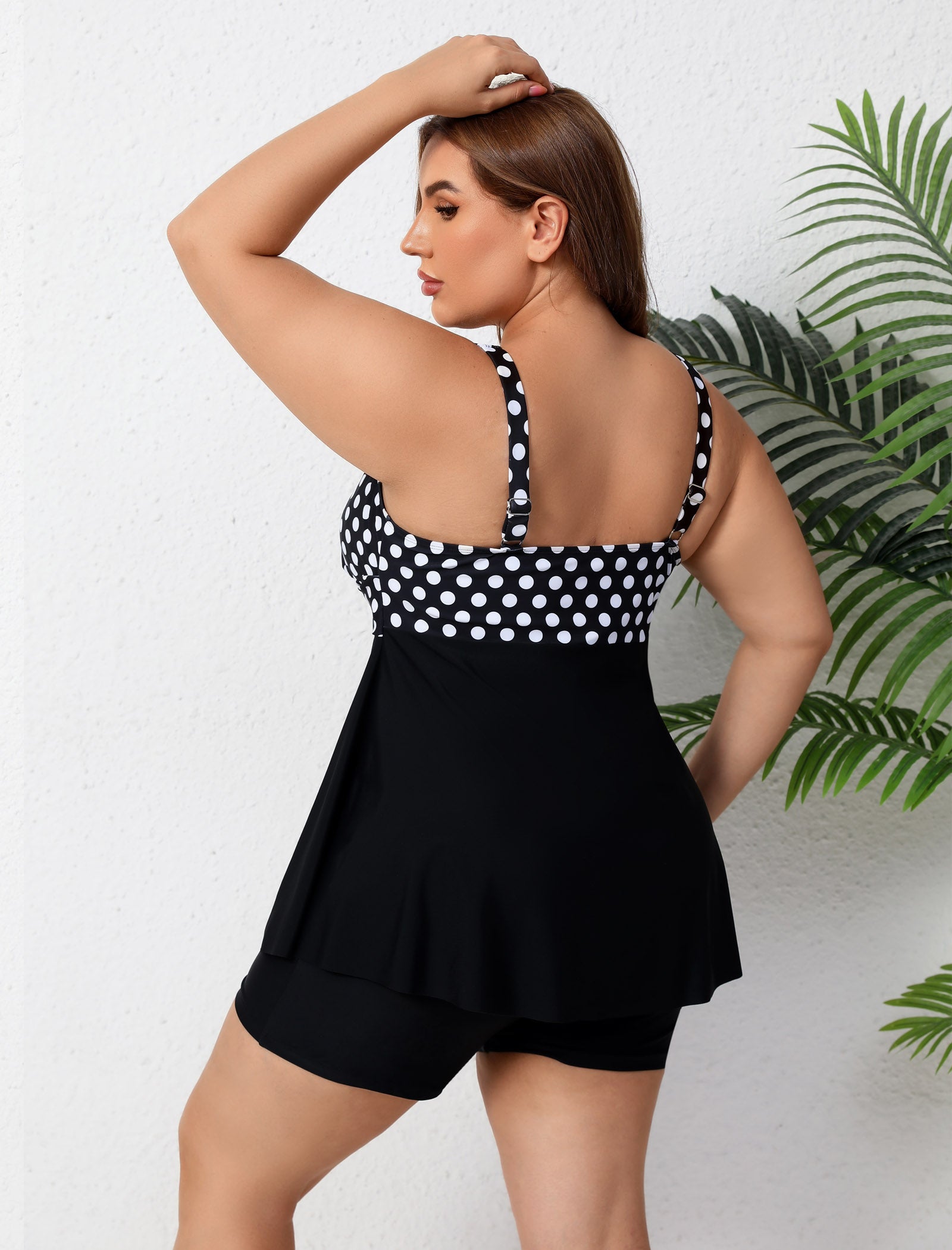 Ocean Ready Plus Size Twist Front Two Piece Tankini Sets with 5" Inseam Boyshorts
