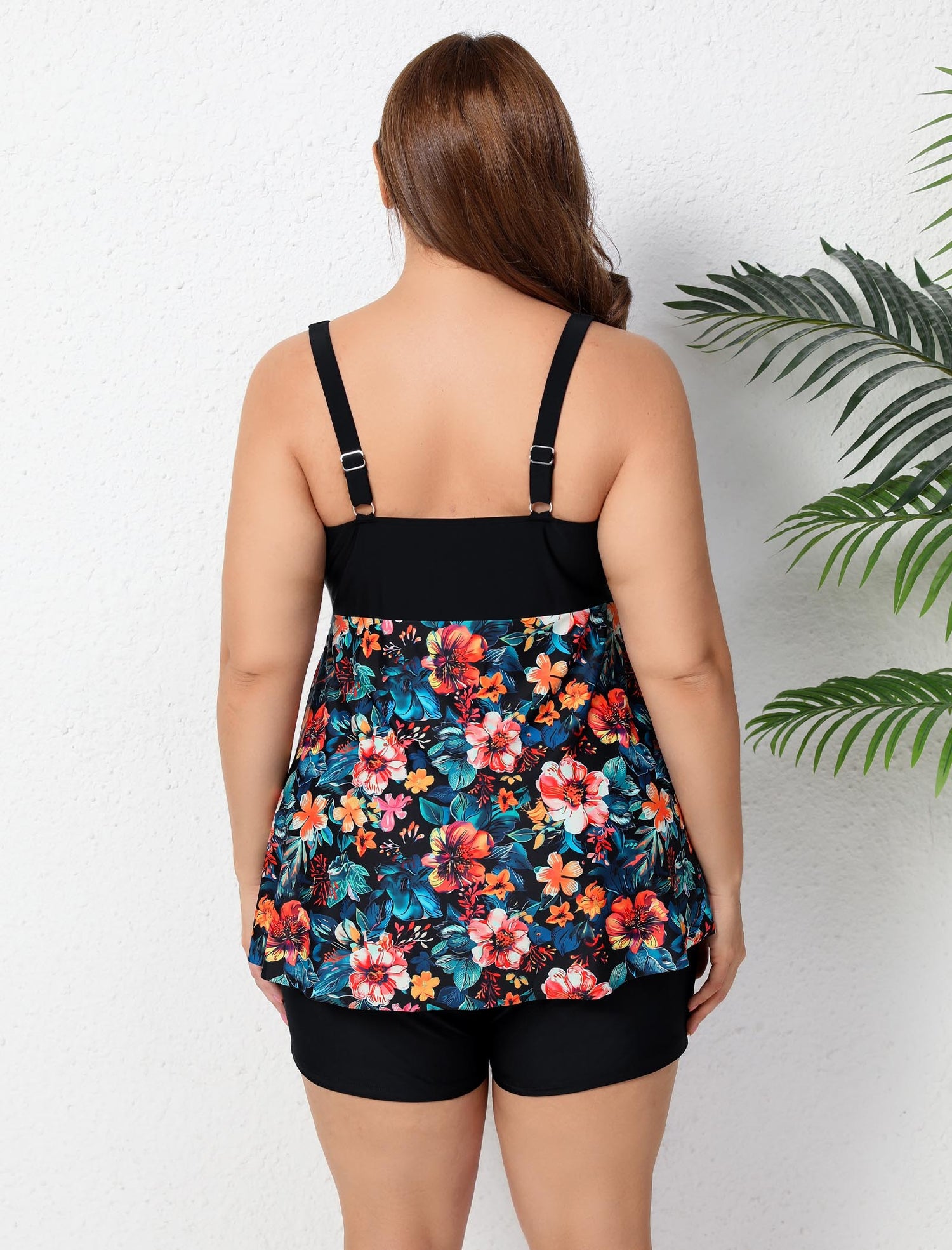 Ocean Ready Plus Size Twist Front Two Piece Tankini Sets with 5" Inseam Boyshorts